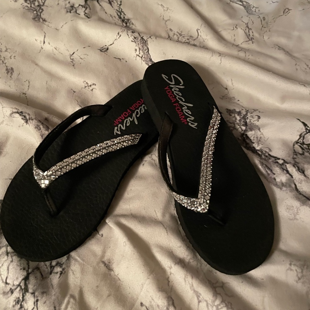 Skechers Flip Flops